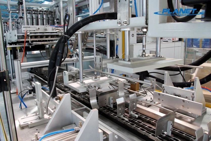 Top carton pressing mechanism